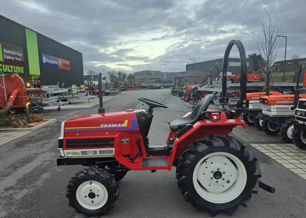 tracteur Yanmar type F 16 D